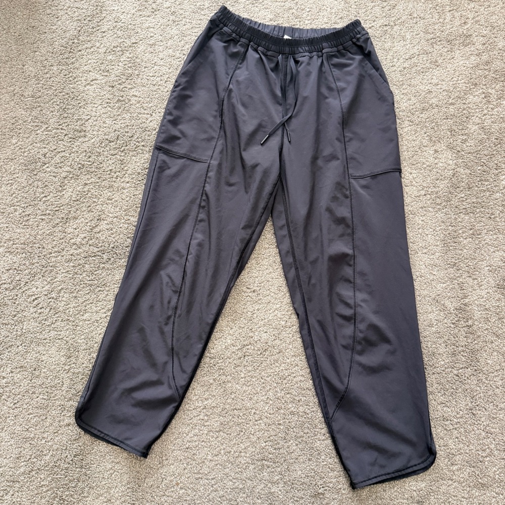 Lululemon Women Size 4 Gray Athletic Jogger Pants Drawstring Cargo Pocket Seamed